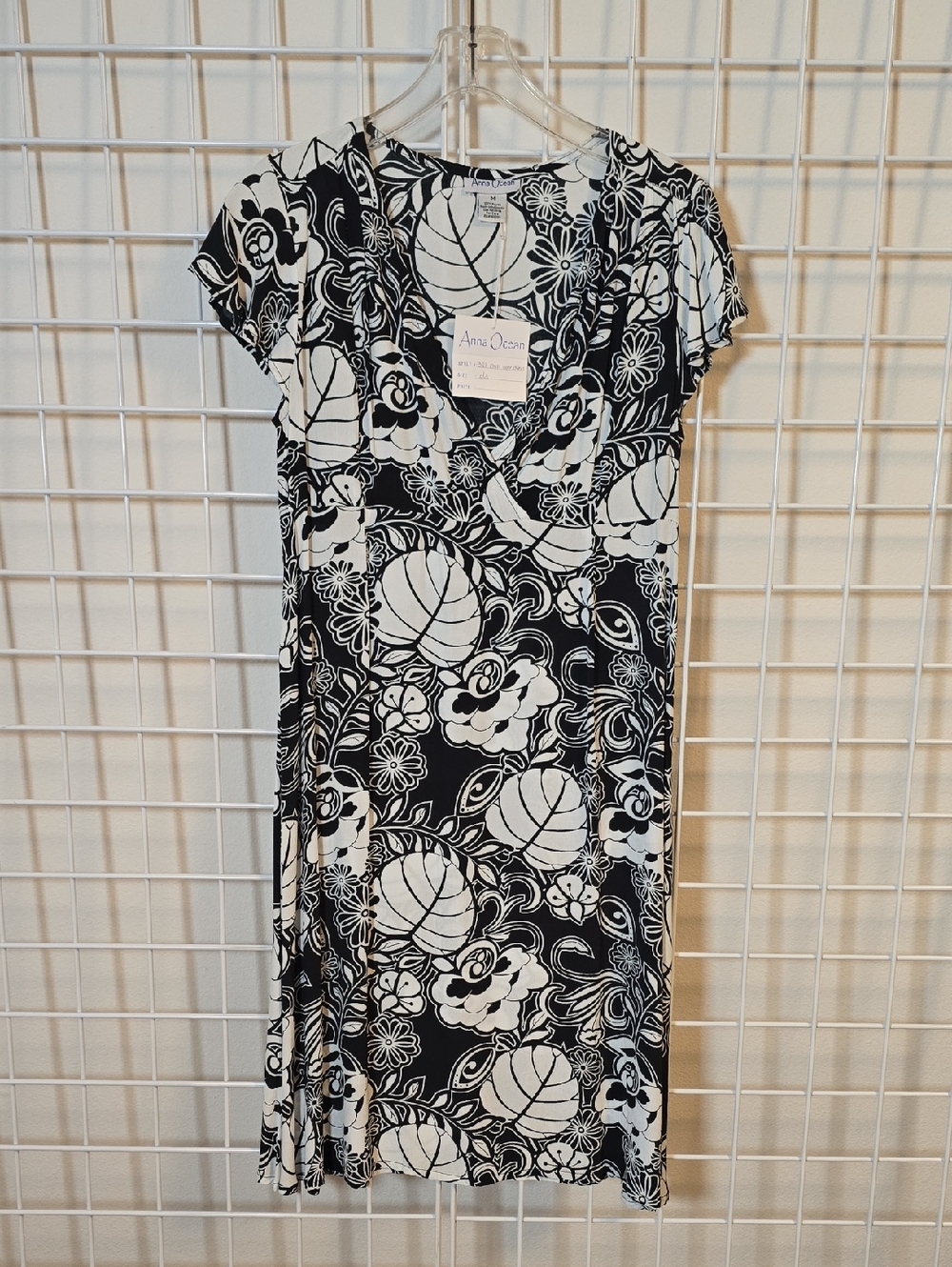 Anna Ocean Black & White Abstract Cross Over Floral Midi Dress Size Medium NWT